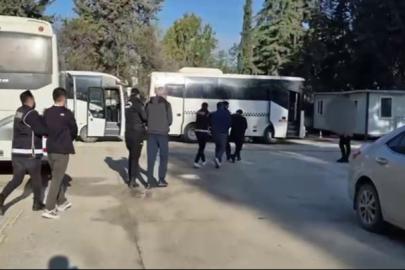 Milyonluk rüşvet havuzu kuran gümrük çetesi çökertildi