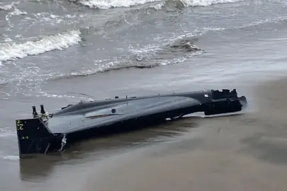Ordu'da kıyıda, insansız hava aracı parçası bulundu