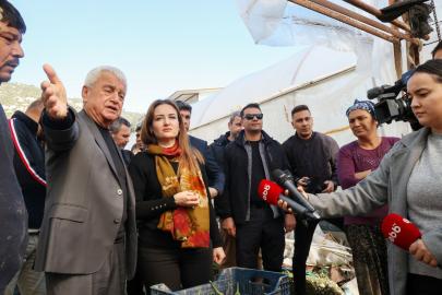 Özdemir'den afetzede çiftçilere geçmiş olsun ziyareti