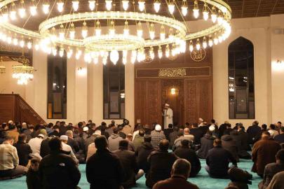 Terzibaba Mezarlığı Külliye Camii’nde Berat Kandili programı düzenlendi