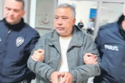 Trafik tartışmasında 2 kişiyi katletti