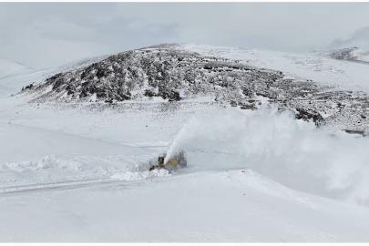 Van’da 53 yerleşim yerinin yolu kapalı