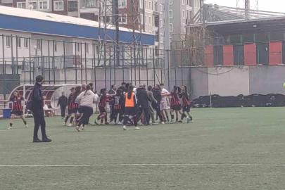 Van’da maç bitti yumruklar konuştu