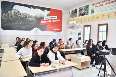 Yeşilyurt Belediyesi afetlere hazırlık eğitimlerini kararlılıkla sürdürüyor