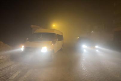 Yüksekova’da yoğun sis görüş mesafesini 5 metreye düşürdü