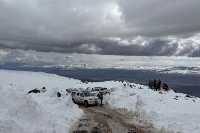 Ağrı'da kaybolan kadın dağcı için arama çalışması başlatıldı