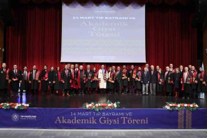 Atatürk Üniversitesinde  Tıp Bayramı ve akademik giysi töreni coşkusu