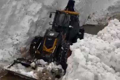 Bitlis’te çığ ve heyelan meydana geldi