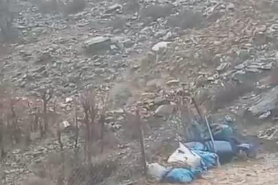 Bitlis’te heyelan köy yolunu kapattı