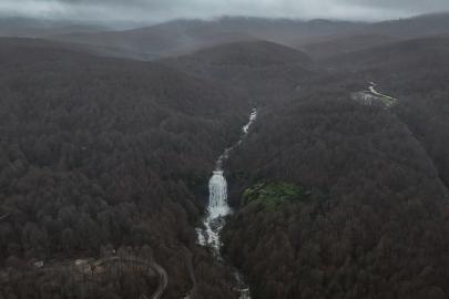 Bursa'da fay hattı çökünce ortaya çıktı, son yağmurla daha coşkulu akıyor