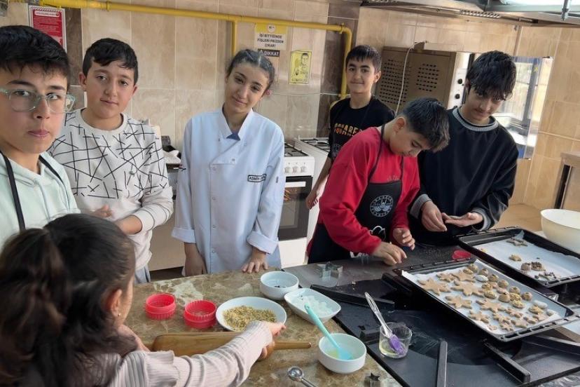 Elazığ’da zanaat atölyeleriyle geleceğe ilk adım