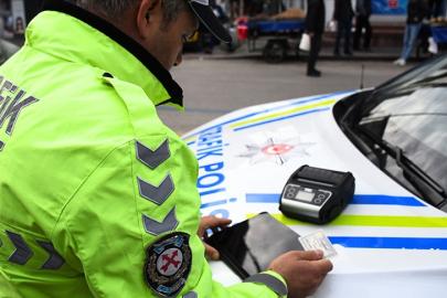 Herkes bu ayrıntıyı merak ediyor. Radar uygulamasında hata payı ne kadar? Hız limiti kaç kilometre aşılırsa radar ceza yazmaz?