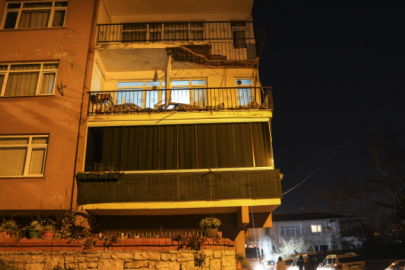 İstanbul'da balkonu çöken apartman tahliye edildi