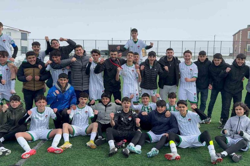Kars 36 Spor U16 takımı şampiyon oldu, Türkiye Finalleri’ne katılacak