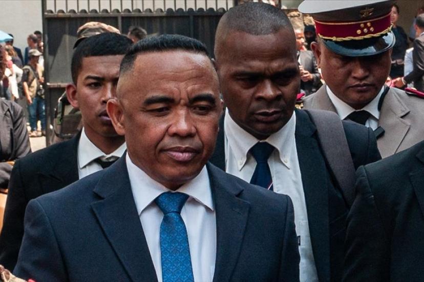 Madagaskar'da başbakan ve kabinesi görevden alındı