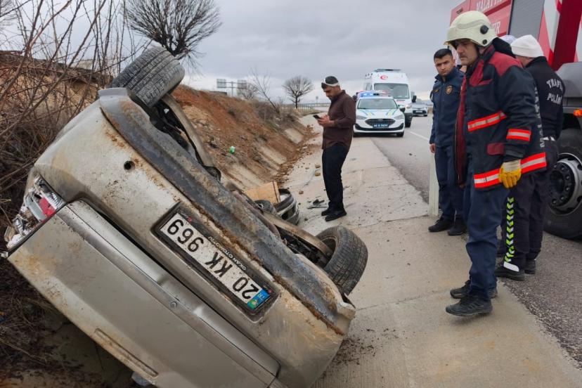 Malatya’da kontrolden çıkan araç takla atıp ters döndü: 6 yaralı