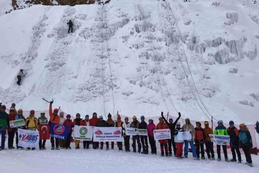 Palandöken’de buz tırmanışı eğitimi başarıyla gerçekleşti