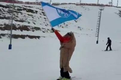 Palandöken’in zirvesinden ehram ve Erzurumspor bayrağı ile kaydı