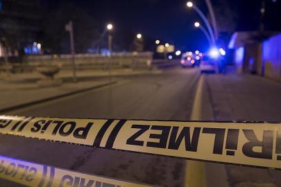 Polis aracı geçerken EYP patladı