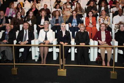 Prof. Dr. Açık, "Kadınların ekonomik güçlenmesini, sürdürülebilir kalkınmanın ve rekabet gücünün vazgeçilmez unsuru olarak görüyoruz"