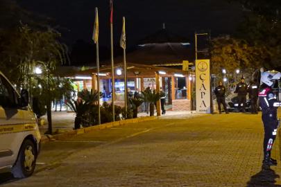 Restoranda silahlı çatışma: 1 ölü, 1 yaralı