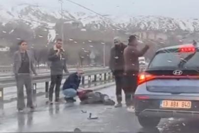 Tatvan’da otomobilin çarptığı bisiklet sürücüsü ağır yaralandı