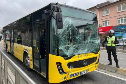Üsküdar'da iki İETT otobüsü çarpıştı