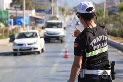 10 bin polisin mezuniyeti öne çekildi. Haziranda mezun olacaklar