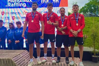 23 yaş altı raftingcilerden bronz madalya