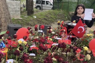 Adnan'ın mezarına bırakılan notlar duygulandırdı