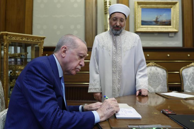 Cumhurbaşkanı Erdoğan, kurban bağışını TDV'ye yaptı