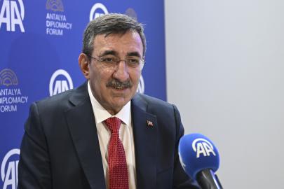 Cumhurbaşkanı Yardımcısı Cevdet Yılmaz: Türkiye bu sene zirveler yılı yaşıyor