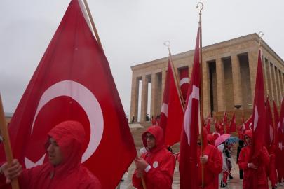 Devlet erkanı Anıtkabir'i ziyaret etti