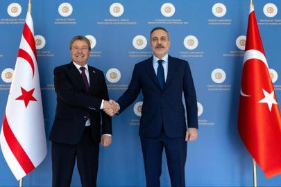 Dışişleri Bakanı Fidan, KKTC Başbakanı Üstel ile görüştü