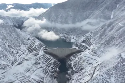 DSİ: Deriner Barajı 2025’te rekor elektrik üretti