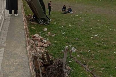 Elazığ’da otomobil şarampole uçtu: 1 yaralı