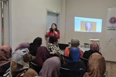 İstanbul Maltepe'de kadın sağlığı için farkındalıklar sürüyor