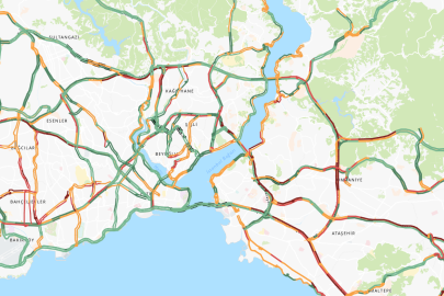 İstanbul'da trafik adım adım ilerliyor