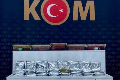 Kars’ta kaçakçılık operasyonu: Binlerce makaron ve kilolarca tütün ele geçirildi