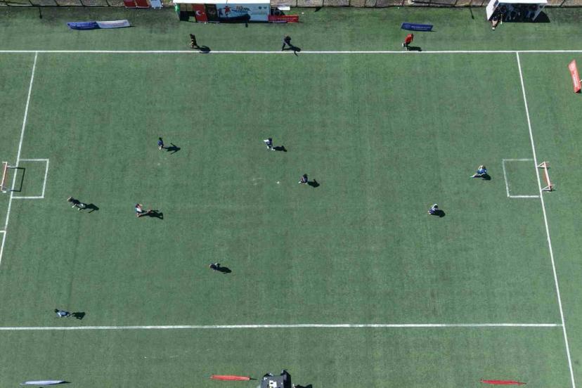 Muş’ta "Gençler Sahada, Gelecek Emniyette" turnuvası başladı