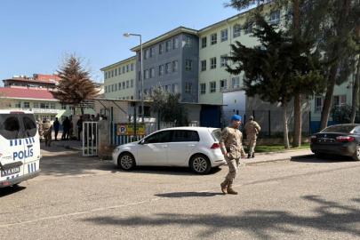 Şanlıurfa'da okula silahlı saldırı