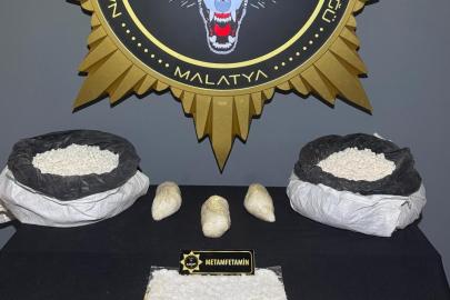 Şeker çuvallarından 3 kilo uyuşturucu çıktı