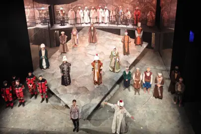 “Sinan” rüzgârı, Kocaeli Şehir Tiyatroları ile İstanbul’da esiyor