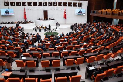 Sosyal medyaya ve doğum izni düzenlemelerini de içeren kanun teklifi TBMM Genel Kurulunda