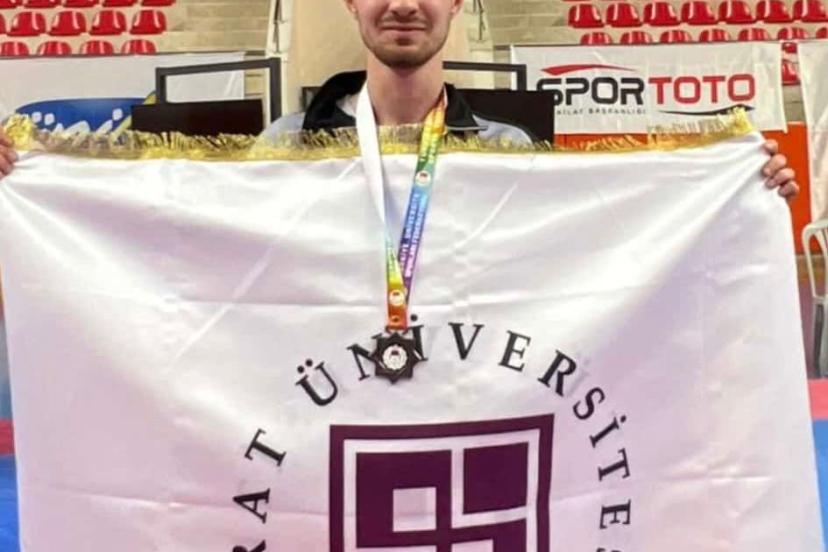Ünilig Taekwondo’da Fırat Üniversitesi’ne bronz madalya