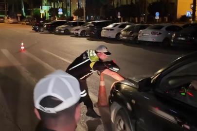 "Anksiyetem tuttu" diyerek polise çarpıp kaçan alkollü sürücü tutuklandı