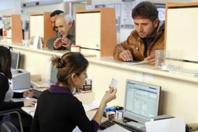 Arefe günü yarım gün mü, resmi tatil mi? Bugün bankalar, kargolar ve noterler açık mı, çalışıyor mu?