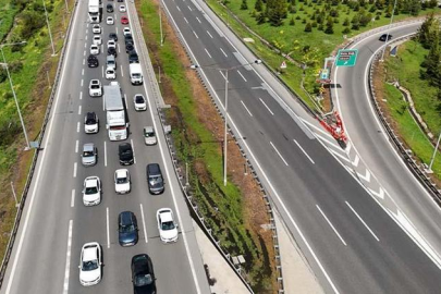 Bayram trafiği şimdiden başladı: Bolu Dağı geçişinde yoğunluk oluştu