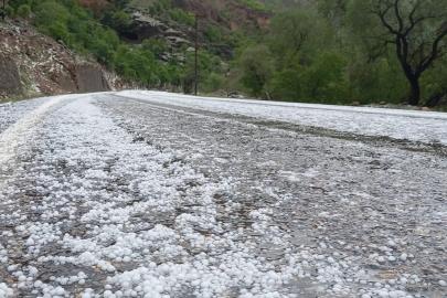 Çayırlı’da dolu yağışı etkili oldu