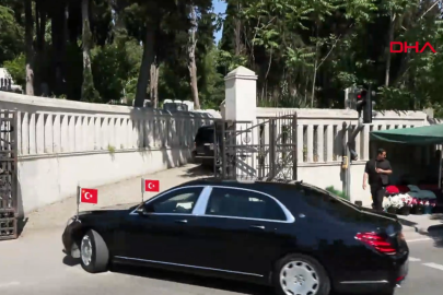 Cumhurbaşkanı Erdoğan'dan kabir ziyareti